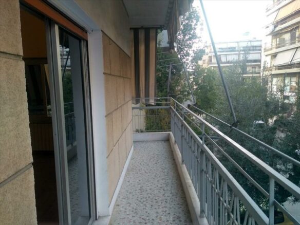 2-bedroom Flat In Neos Kosmos, Greece (92 M²)
