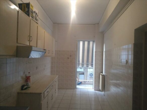 2-bedroom Flat In Neos Kosmos, Greece (92 M²)