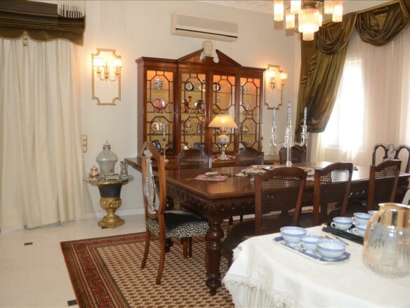 9-bedroom Detached House In Loutraki-perachora, Greece (470 M²)