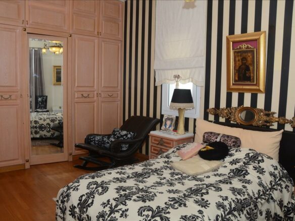 9-bedroom Detached House In Loutraki-perachora, Greece (470 M²)