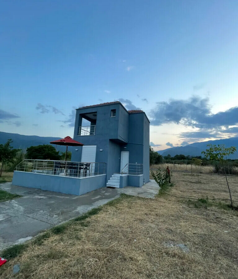 Detached House With Sea View On The Olympic Coast