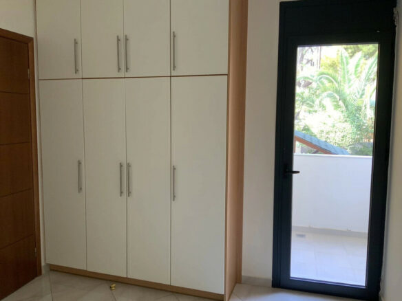 6-bedroom Flat In Salamina, Greece (183 M²)