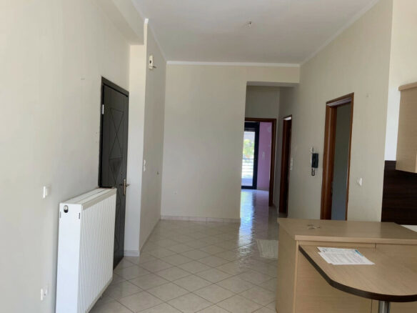 6-bedroom Flat In Salamina, Greece (183 M²)