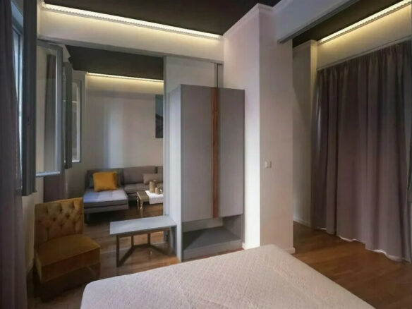 5-bedroom Building In Historic Center, Greece (265 M²)