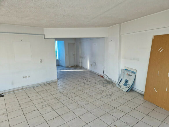 Building In Ilion, Greece (360 M²)