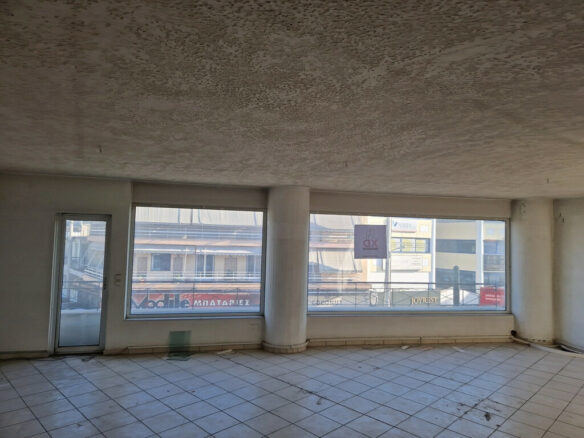 Building In Ilion, Greece (360 M²)