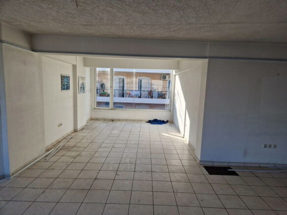 Building In Ilion, Greece (360 M²)