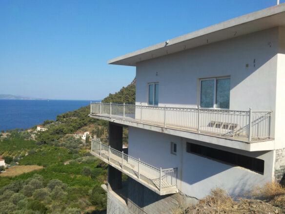 Building In Epidavros, Greece (550 M²)