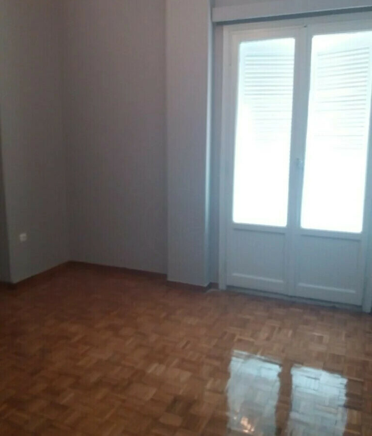 Commercial Property 62 M² Located In Athens With Features