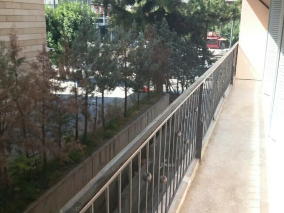 Commercial Property In Neos Kosmos, Greece (62 M²)