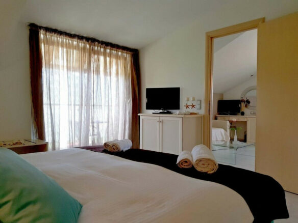 Hotel In Thasos, Greece (2.000 M²)