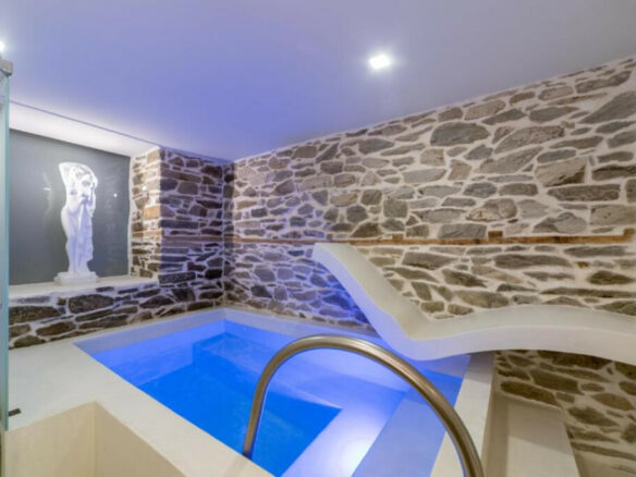 Hotel In Kavala, Greece (376 M²)