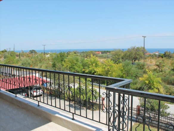 Detached House 330 M² With Sea View On Olympic Coast