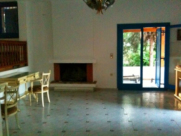 Detached House On Euboea Island With Extensive Features