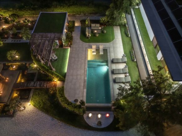 Villa With Terrace In Benahavís Spain