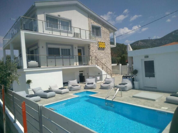 5-bedroom Villa In Thasos, Greece (270 M²)