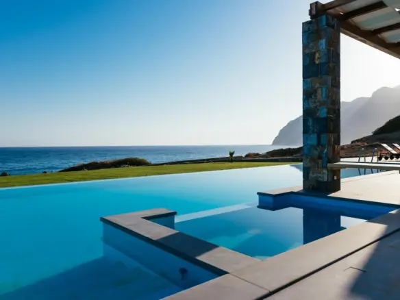 6-bedroom Villa In Siteia, Greece (440 M²)
