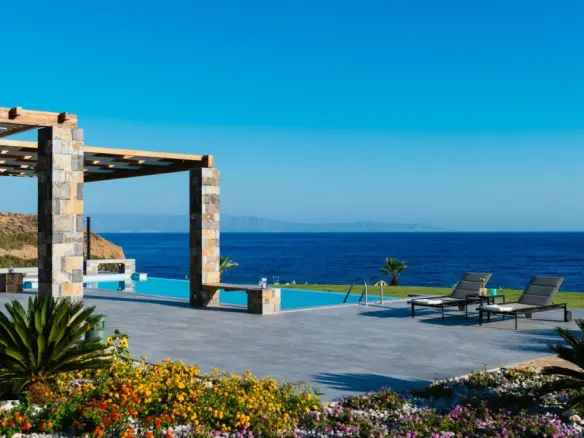 6-bedroom Villa In Siteia, Greece (440 M²)