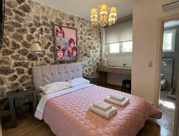 5-bedroom Villa In Thasos, Greece (270 M²)