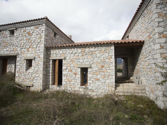 Business In Greece (360 M²)