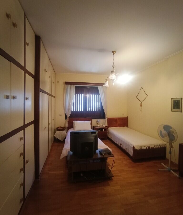 Flat With 3 Bedrooms In Athens, 220 M² Area