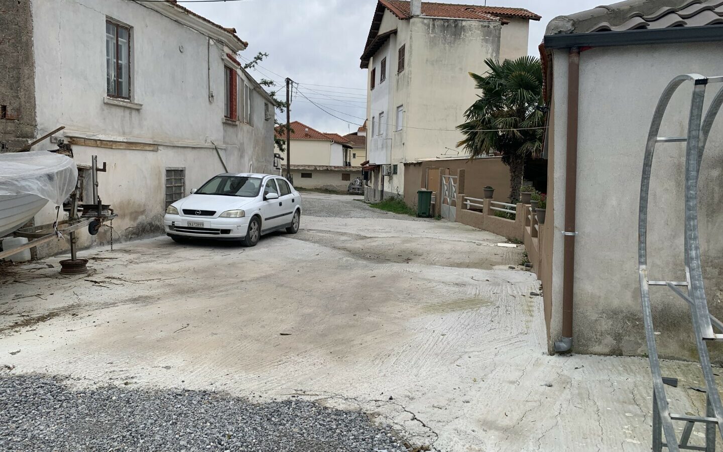 Plot Available 300 M² In Suburban Thessaloniki Area