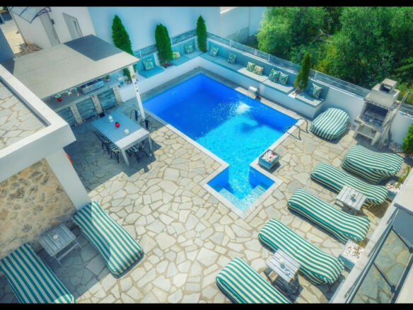 5-bedroom Villa In Thasos, Greece (270 M²)