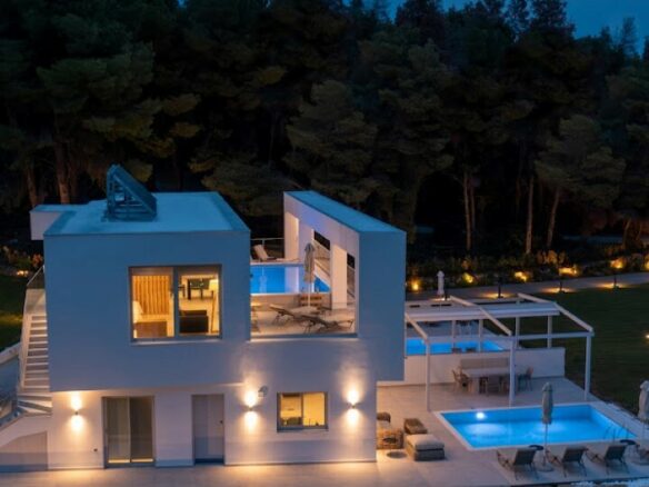 Hotel In Sithonia, Greece (210 M²)