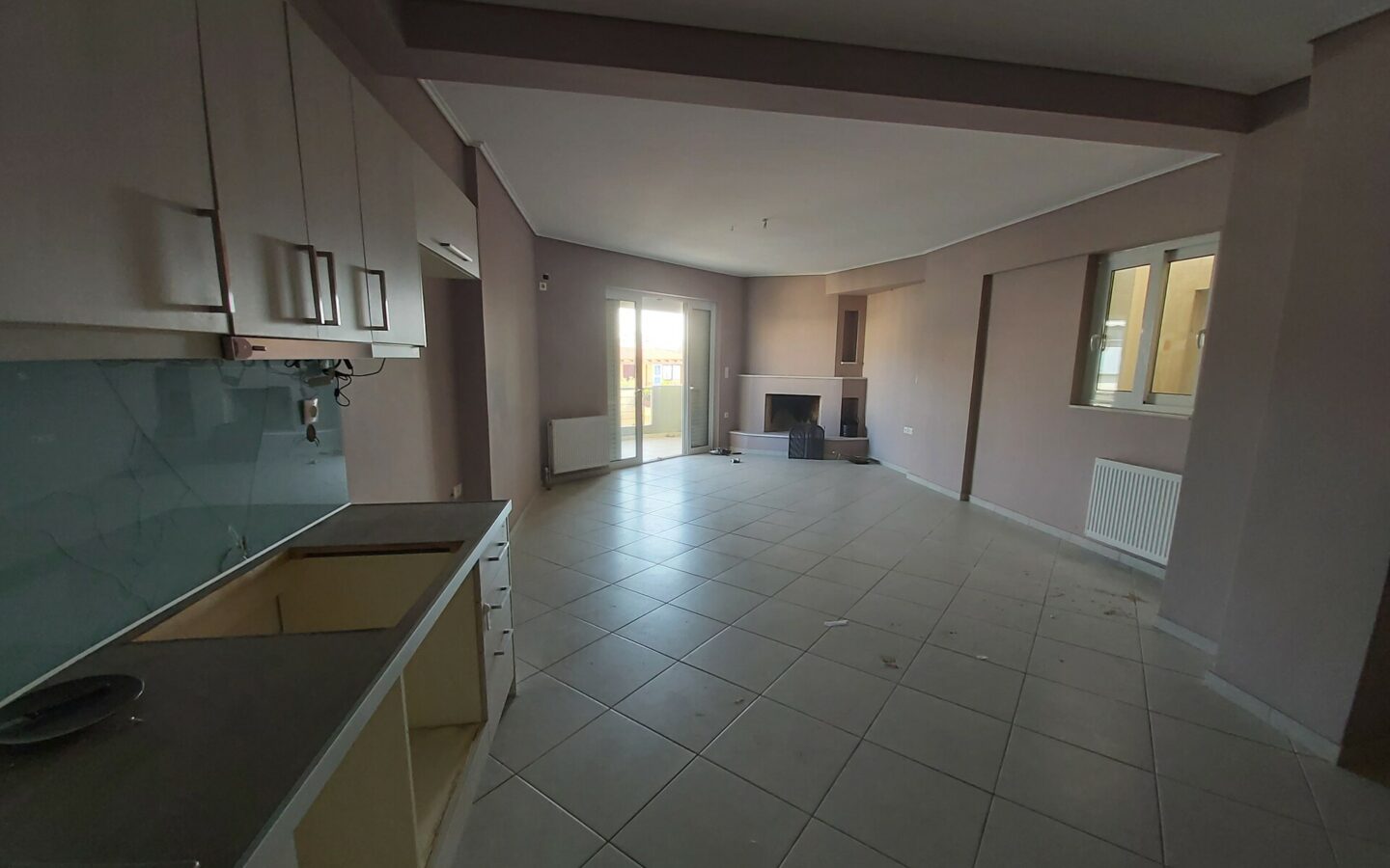 Flat In Kipseli, Greece (83 M²)