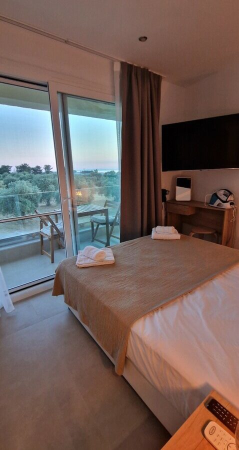 Complex Of 360 M² On Thassos Island With Multiple Amenities