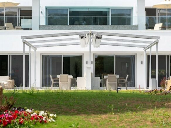 Hotel In Sithonia, Greece (210 M²)