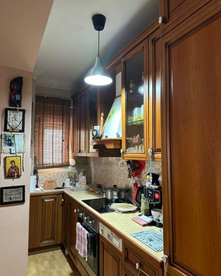 Two-bedroom Flat In Thessaloniki With Sea View