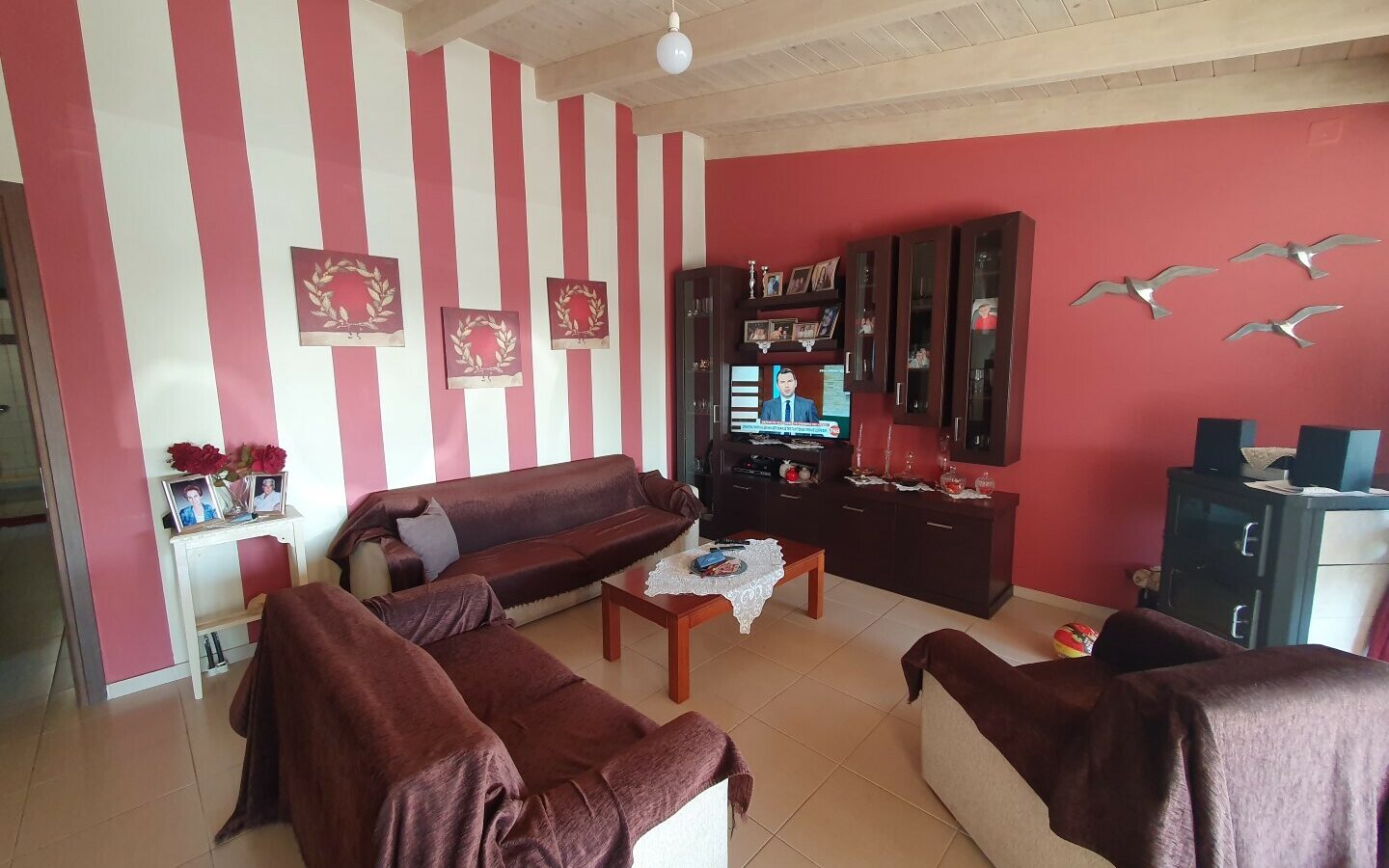 Business Opportunity 335 M² Space Available In Crete