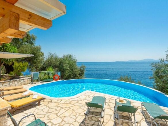 Villa In Corfu, Greece (150 M²)