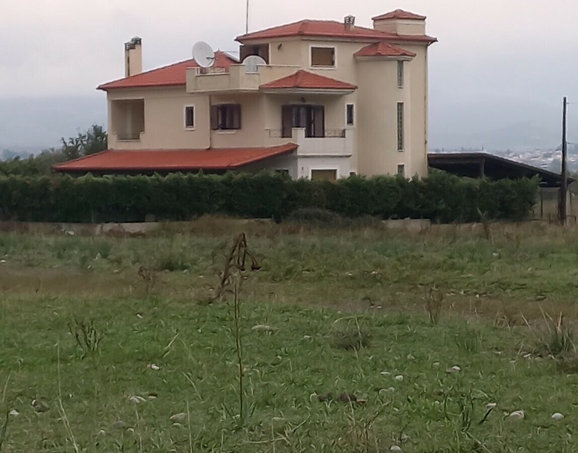 Detached House In Central Greece With 365 Square Meters
