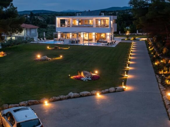 Hotel In Sithonia, Greece (210 M²)