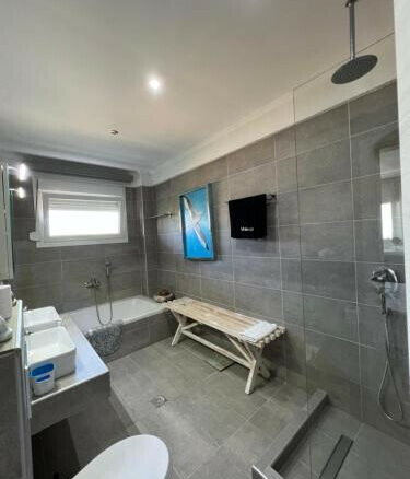 5-bedroom Villa In Thasos, Greece (270 M²)