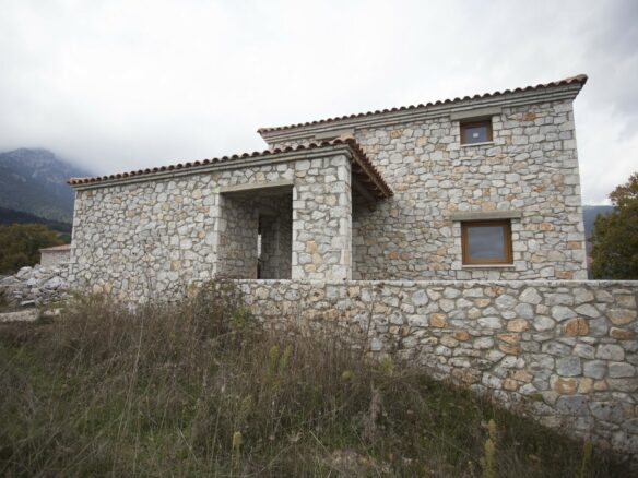 Business In Greece (360 M²)