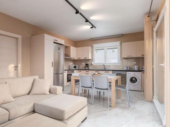Villa With Pool In Corfu Featuring 152 M² Of Space