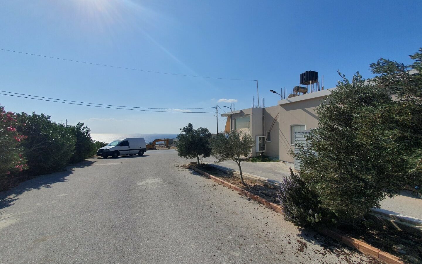 Business Opportunity 335 M² Space Available In Crete
