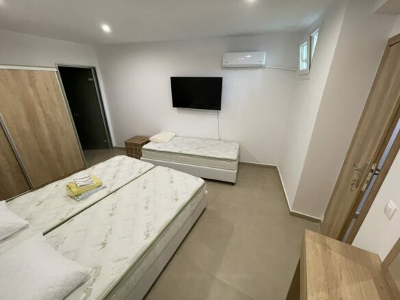 Complex In Thasos, Greece (360 M²)