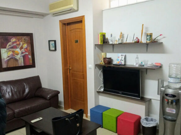 3-bedroom Commercial Property In Thermi, Greece (71 M²)