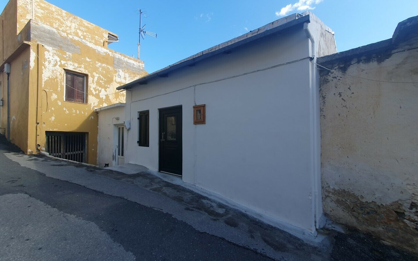 Maisonette With Terrace In Crete, 119 M², Three Bedrooms