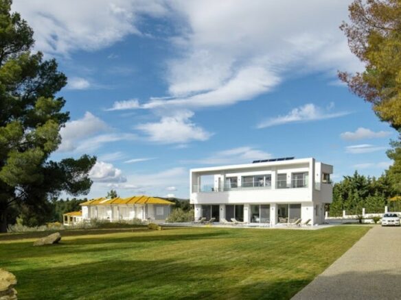 Hotel In Sithonia, Greece (210 M²)