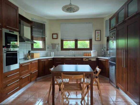 Detached House In Central Greece With 365 Square Meters