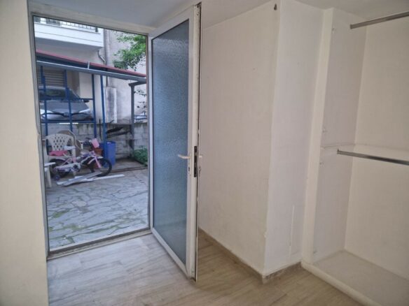 Commercial Property In Stavroupoli, Greece (42 M²)