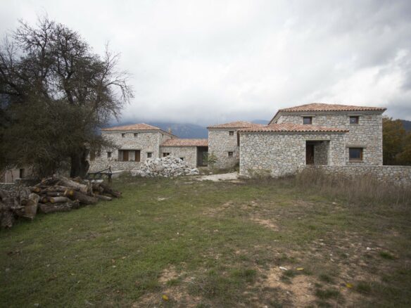 Business In Greece (360 M²)