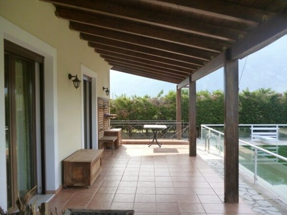 Detached House In Central Greece With 365 Square Meters