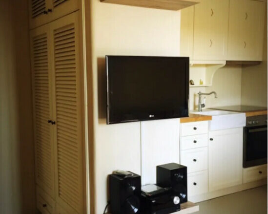 1-bedroom Flat In Greece (38 M²)