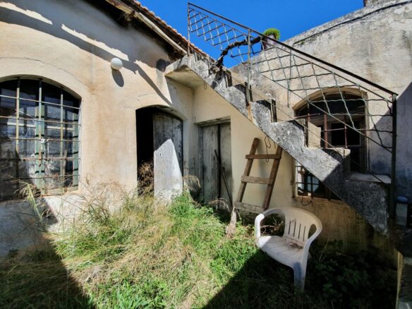 2-bedroom Detached House In Agios Nikolaos, Greece (143 M²)